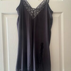 Elegant Black Lace Trim Nightgown